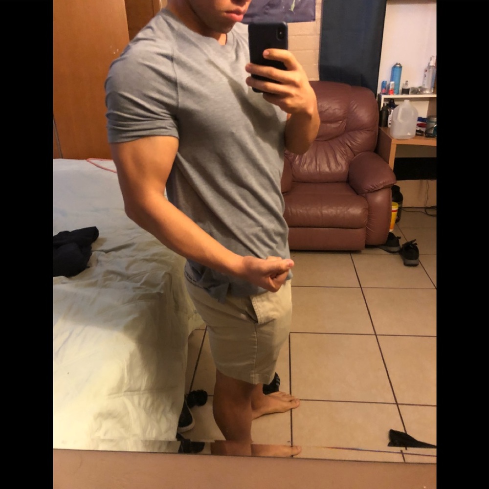 Lululemon t shirt!!